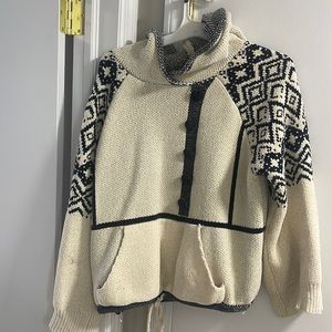 POL Ivory Sweater Hoodie. Size M